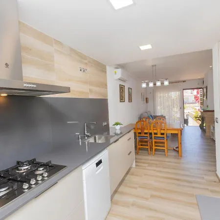 Remedios By Interhome * Cunit